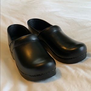 NWOT Black Leather Dansko Clogs